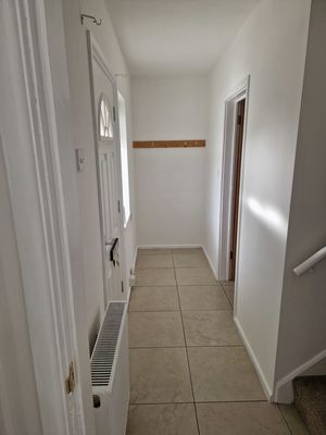 entrance hall- click for photo gallery